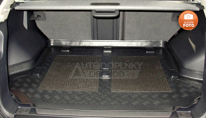 Vana do kufru přesně pasuje do zavazadlového prostoru modelu auta Renault Koleos 2008-